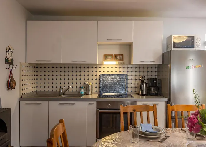 Pool House Franjo - Happy Apartman