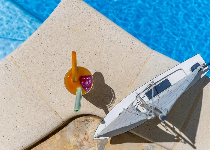 Pool House Franjo - Happy