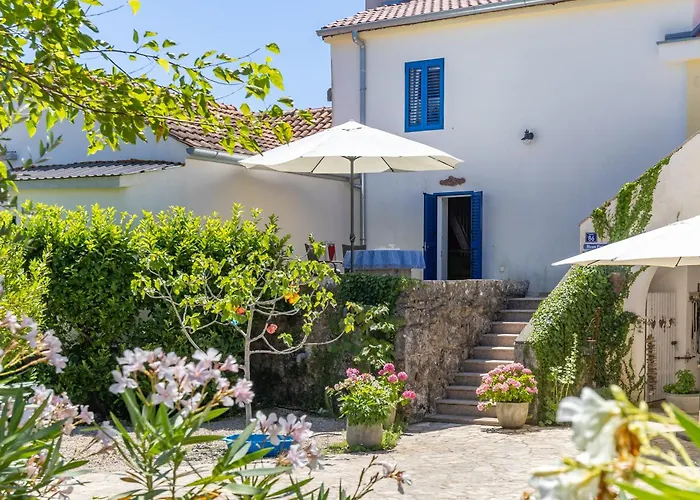 Apartman Pool House Franjo - Happy *