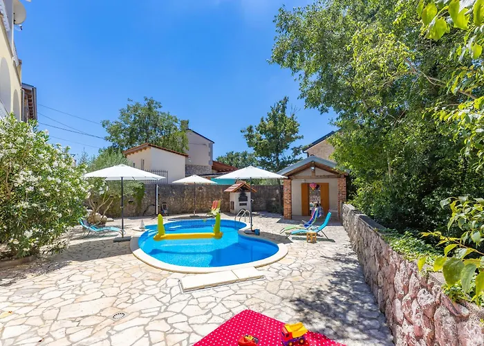 Pool House Franjo - Happy